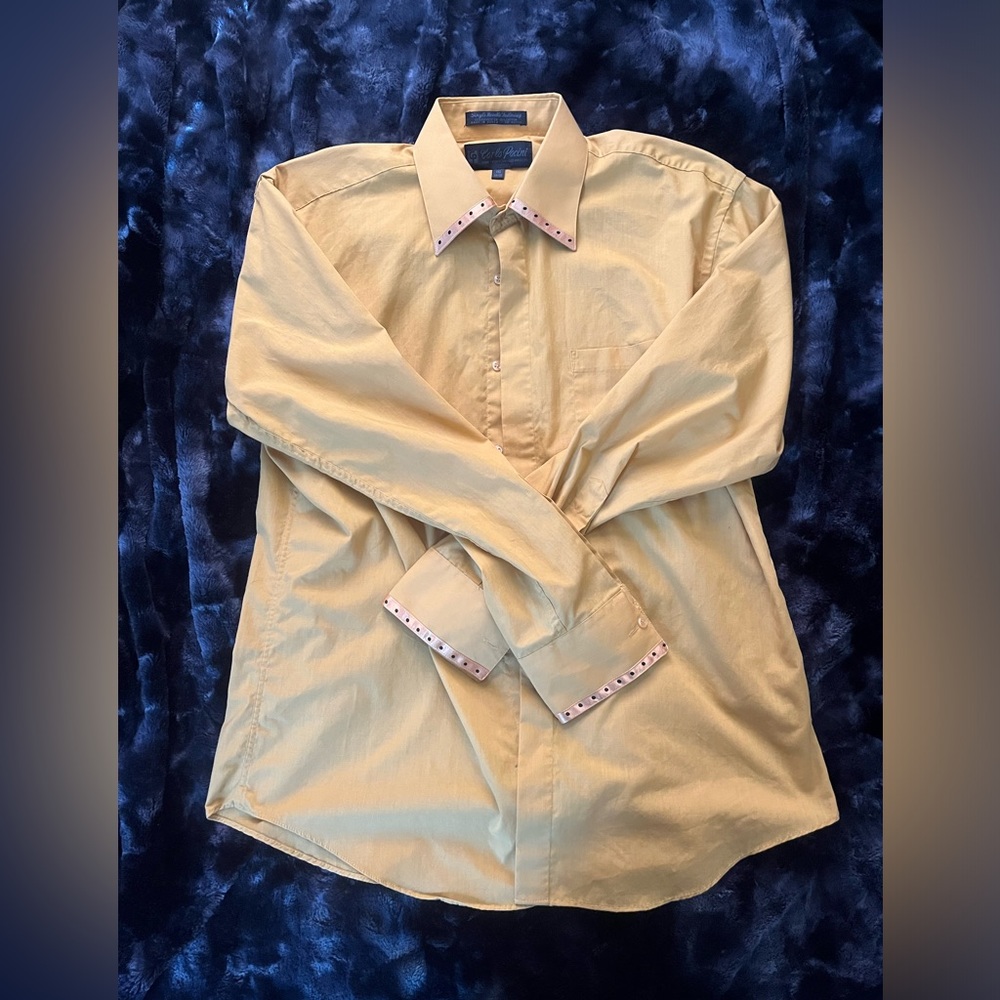Carlo Pacini yellow button-up with black dotted collar and sleeves